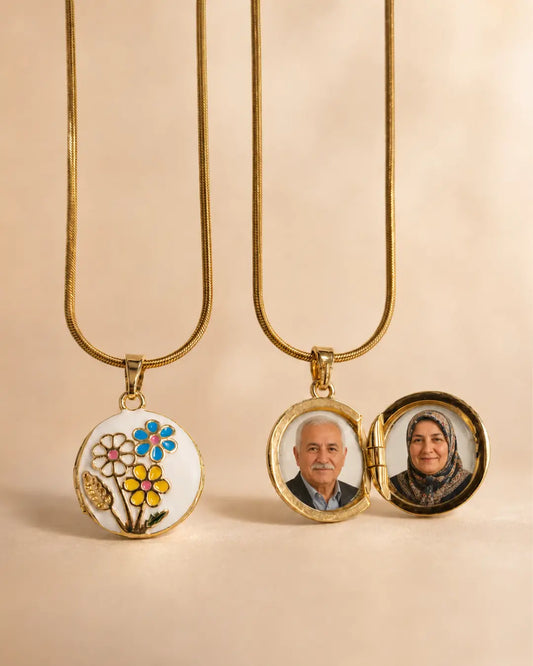 Kişiye Özel Renkli Mineli Çiçek Demeti Motifli Fotoğraflı Kapaklı Madalyon Kolye No:11