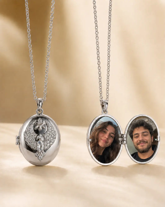 Kişiye Özel Gümüş Renk Anka Kuşu Motifli Fotoğraflı Kapaklı Oval Madalyon Kolye No:16
